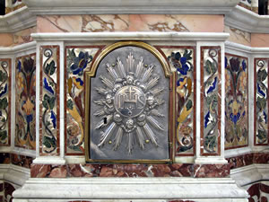 Altare della Chiesa Parrocchiale di Sant'Agata (particolare).